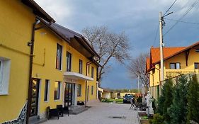 Izabella Guest House