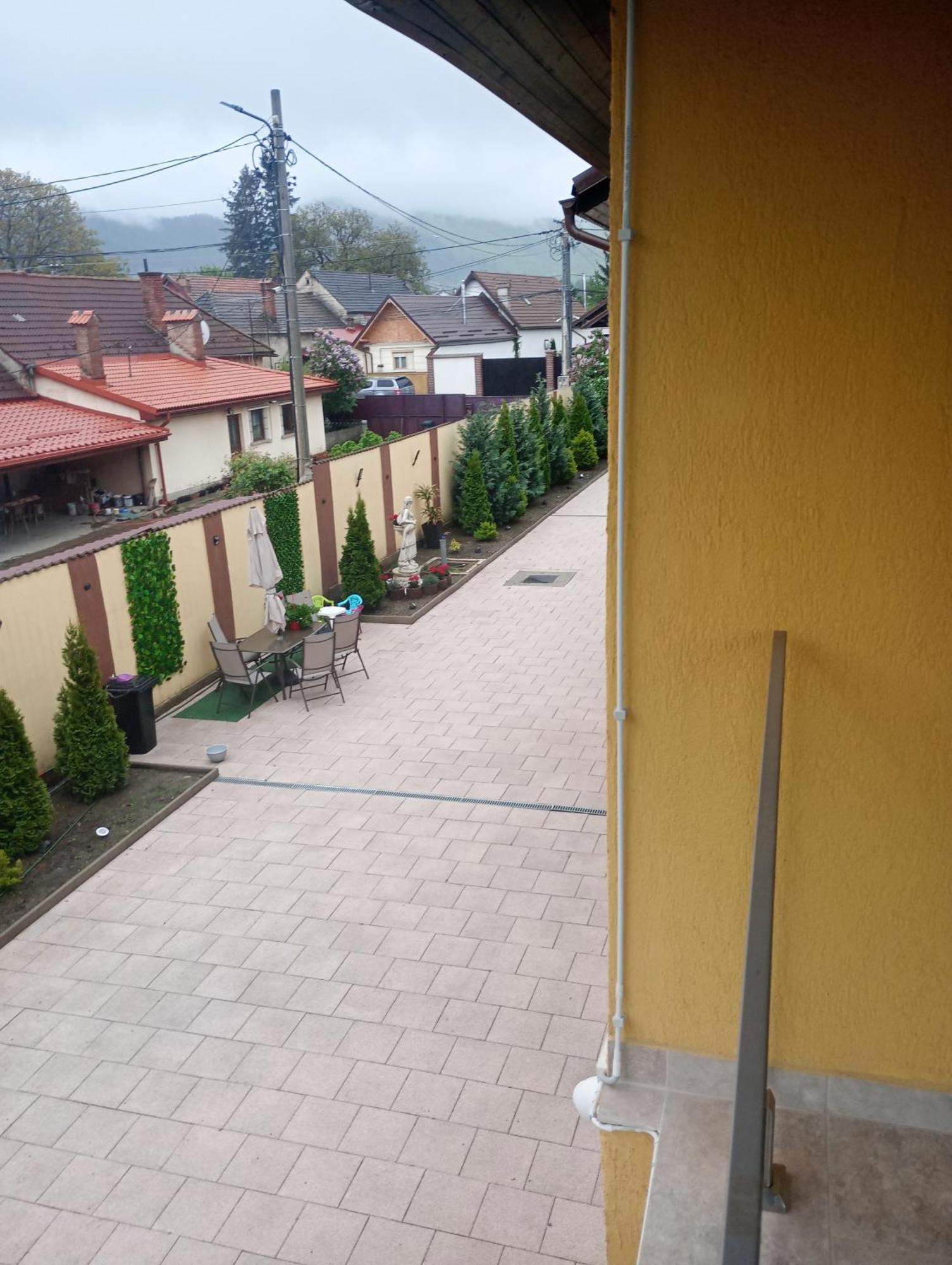 Izabella Guest House Săcele Exterior foto